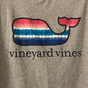 Vineyard vines tee